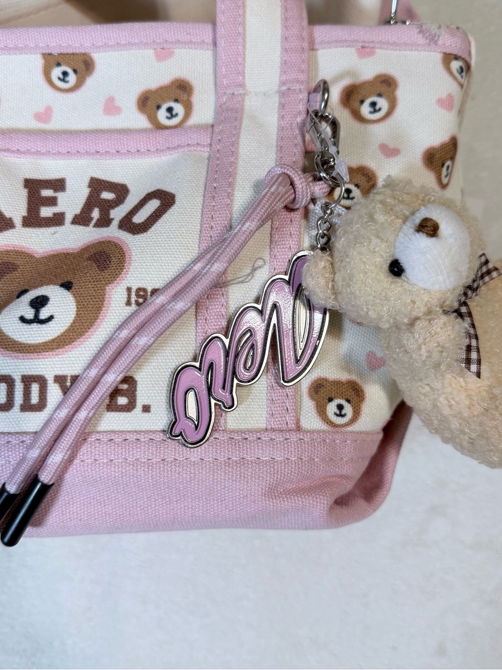 Aeropostale Teddy Bear Hearts Mini Tote Coin Purse Bear Aero Charms -NWT - Viral - Picture 16 of 16